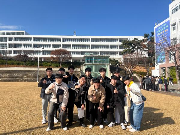 '부산중앙고등학교 3학년'의 첨부파일 이미지