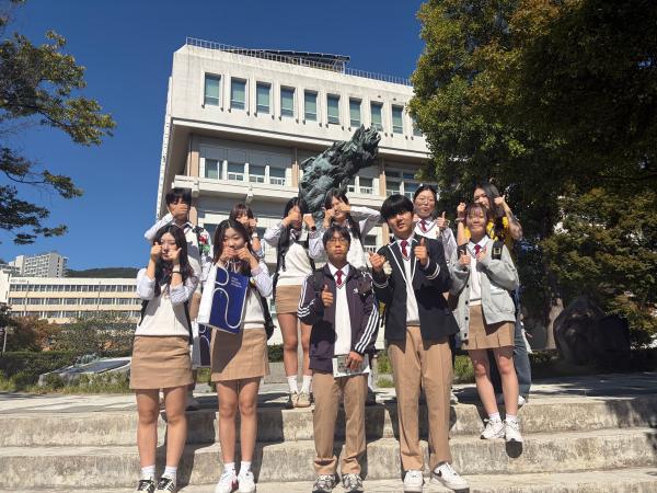 '구산고등학교 2학년'의 첨부파일 이미지