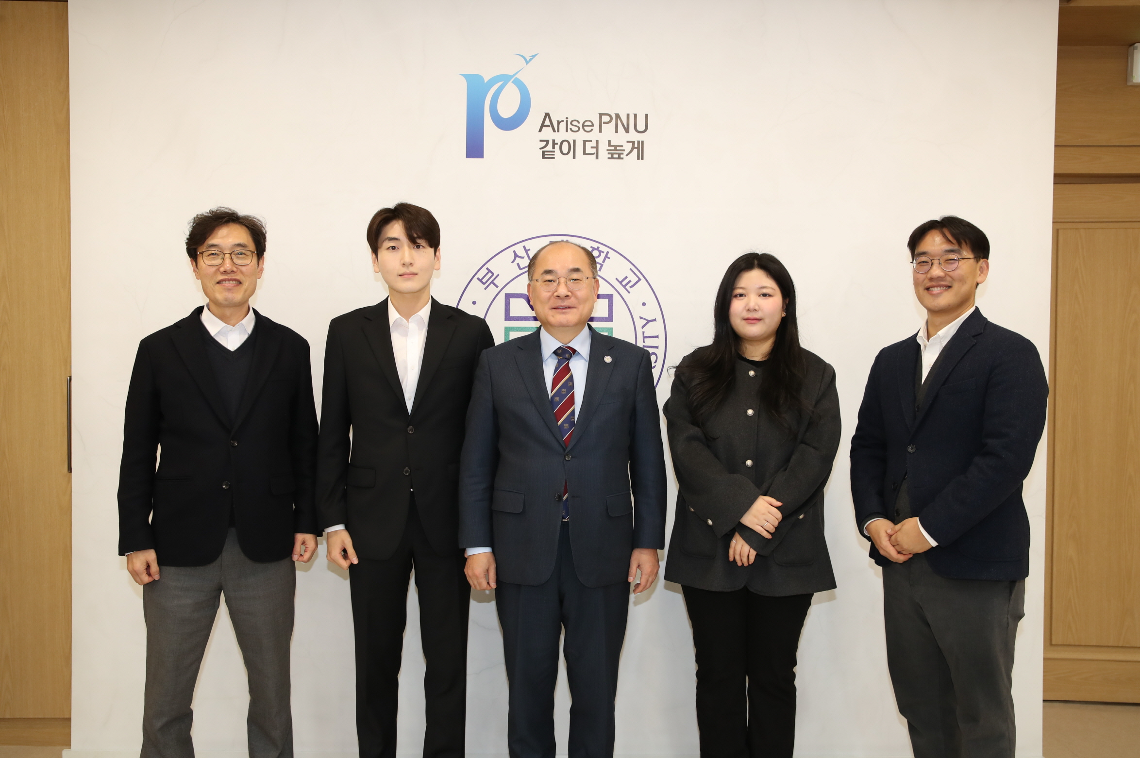 '신임 총학생회 회장단 차담회'