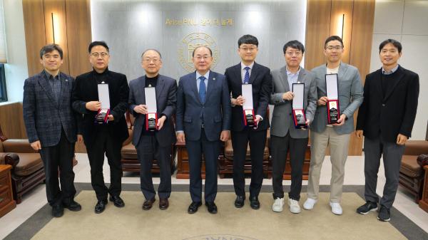 '2025년 학과평가 우수학과 인증패 수여식'의 첨부파일 이미지