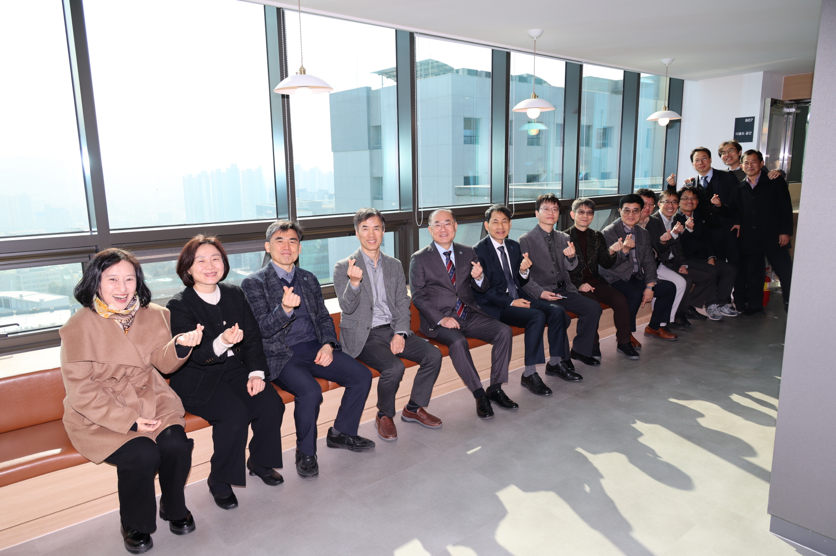 '산학협력단 리모델링 제막식'