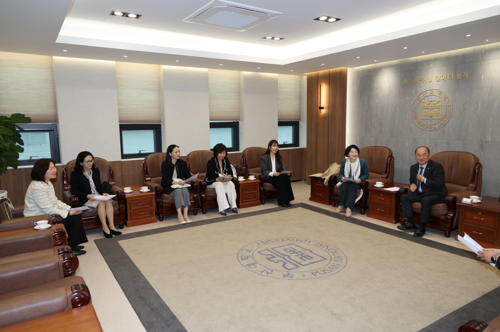 '내빈 접견_부산대학교 여교수회'